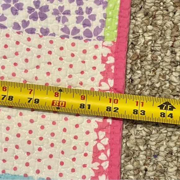 Quilt 7’3” x 6’10 With two pillow shams - Picture 10 of 11